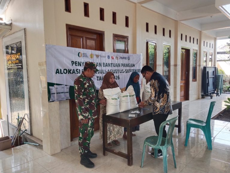 752 Warga Dagan Sumringah, Bantuan Beras Tiga Bulan Sekaligus Diterima
