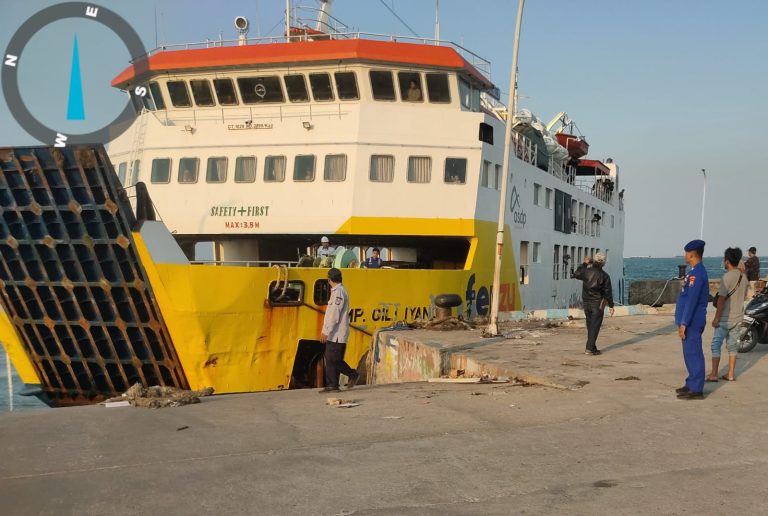 Operasi Gabungan Digelar, Satpolairud Polres Lamongan Pastikan Keamanan Perairan